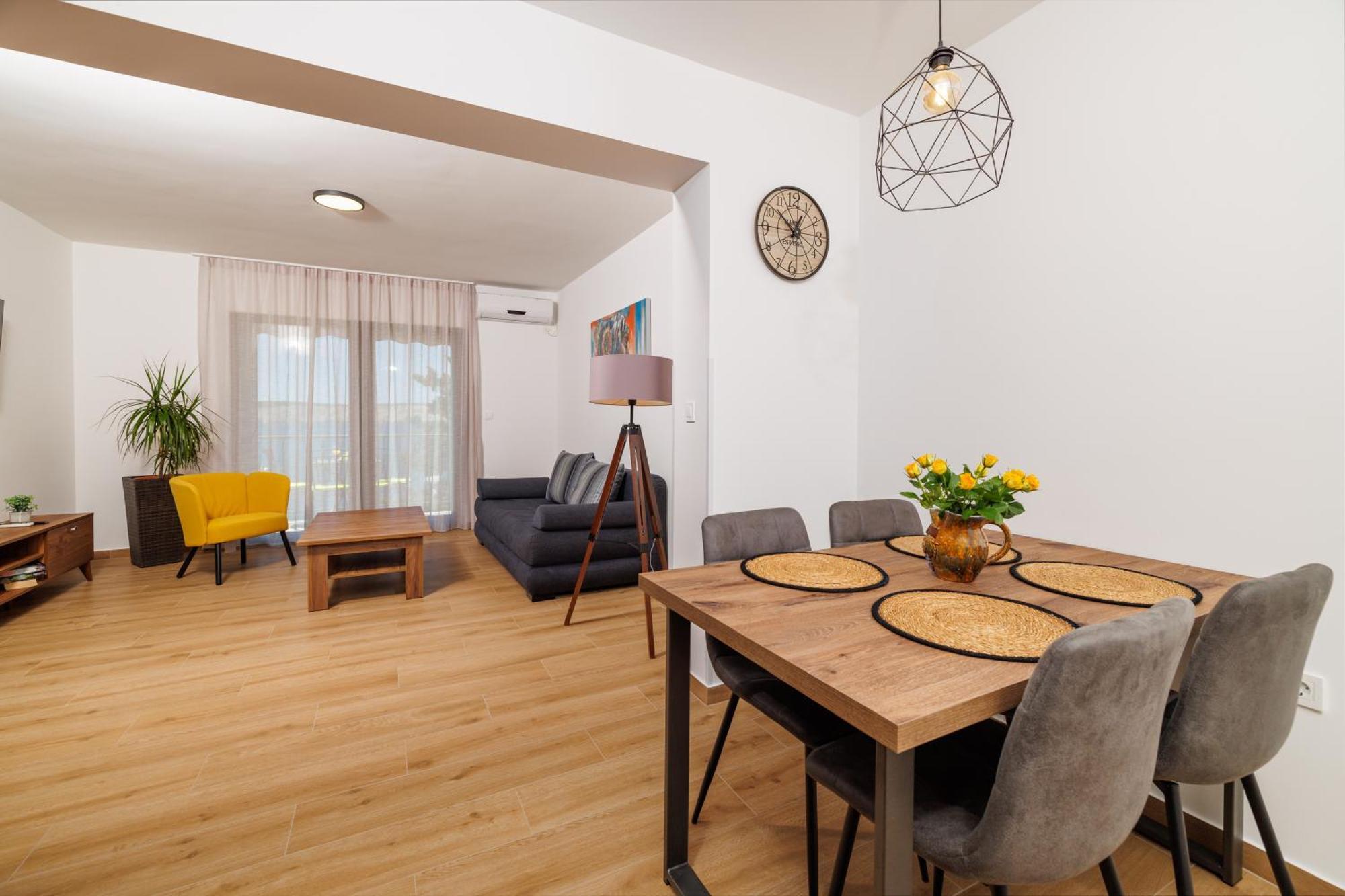 Apartmani Viktorija ヤドラニヴォ エクステリア 写真